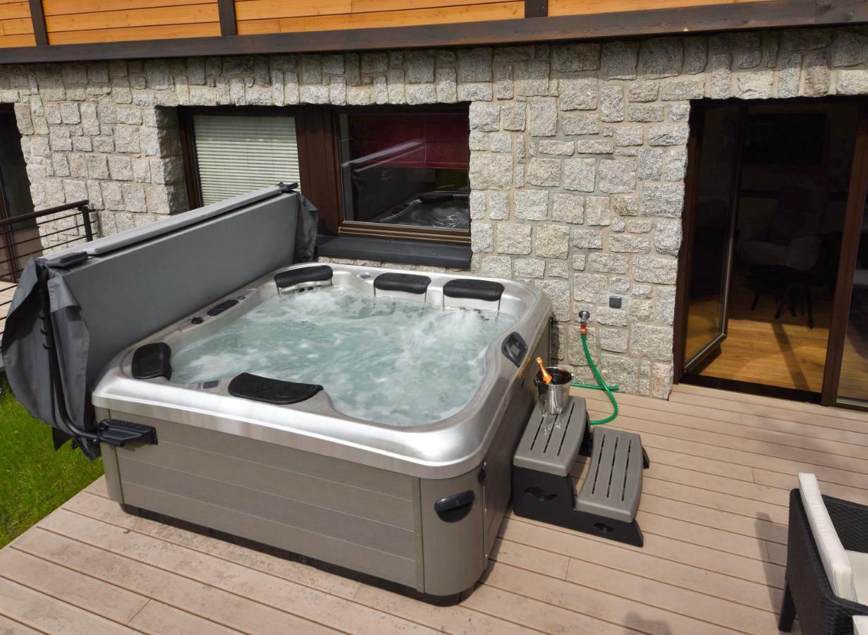 Apartment Adelka 104 With Private Whirlpool Špindlerŭv Mlýn Kültér fotó