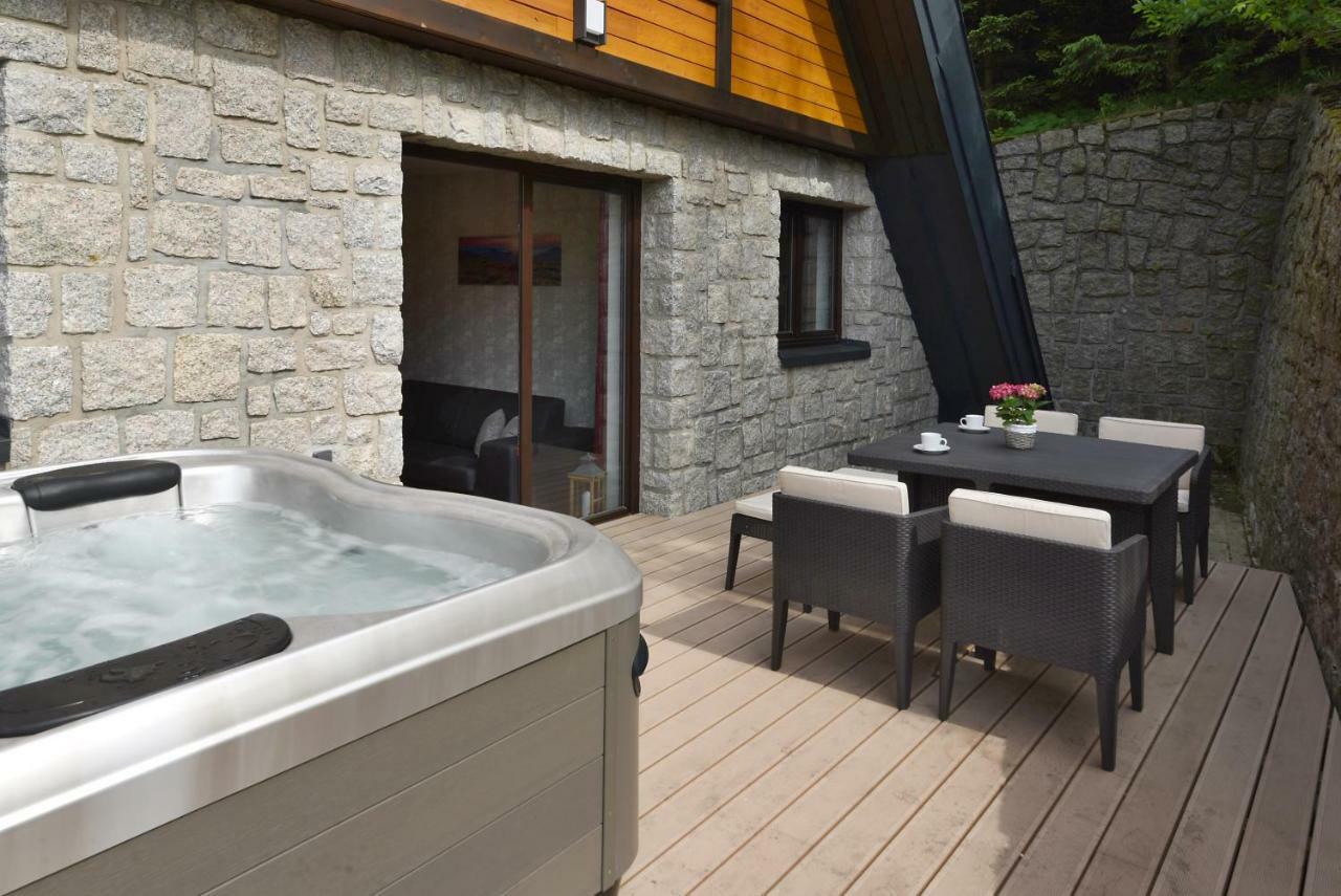 Apartment Adelka 104 With Private Whirlpool Špindlerŭv Mlýn Kültér fotó